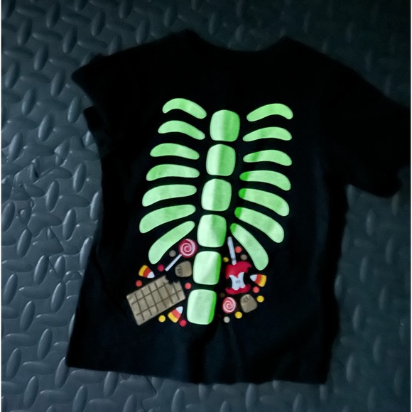 Toddler Halloween t shirt size 18-24 months - Picture 3 of 6